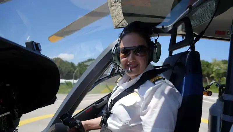 Türkiye’nin Tek Kadın Ambulans Helikopter Pilotunun Hikayesi