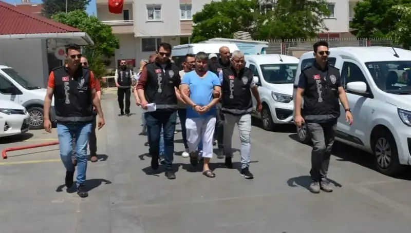 Lüleburgaz'da düzenlenen fuhuş operasyonunda 10 gözaltı