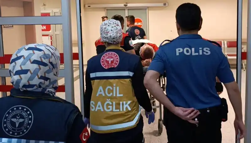 İki Yaralı Kazayı Polisin İhtiyacı Duyduğu Anlar Yaşandı