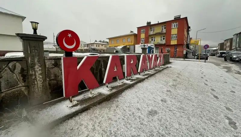 Temmuz Ayında Yaşanan Kar Yağışı Türkiye'yi Şaşırttı: Sürücüler Hazırlıksız Yakalandı
