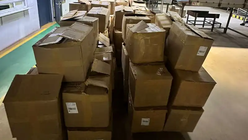 Kargo Şirketinin Depo Operasyonunda Kaçak Tütün Skandalı Ortaya Çıktı