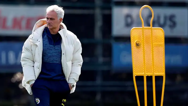 Mourinho'nun Stratejisi: Bir Numara ile Futbolu Yeniden Şekillendiriyor