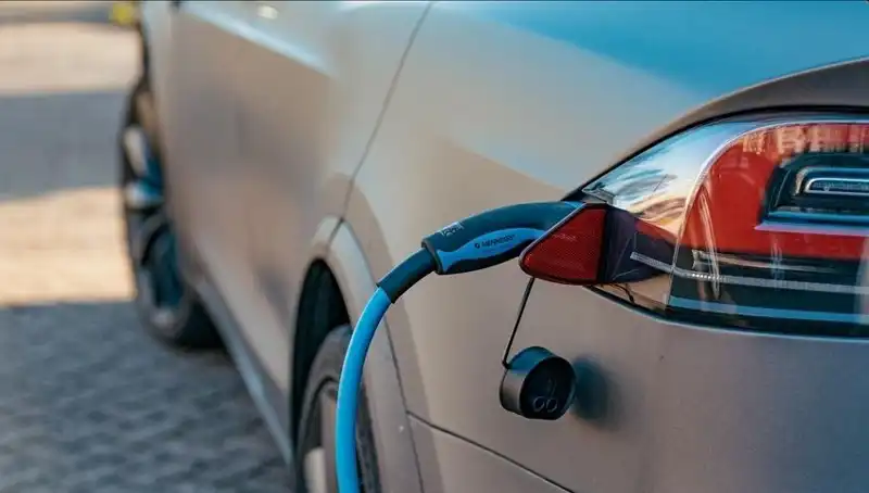 2023 Yılında Elektrikli Otomobil Satışları Rekor Kırdı: 9.1 Milyon Araç!