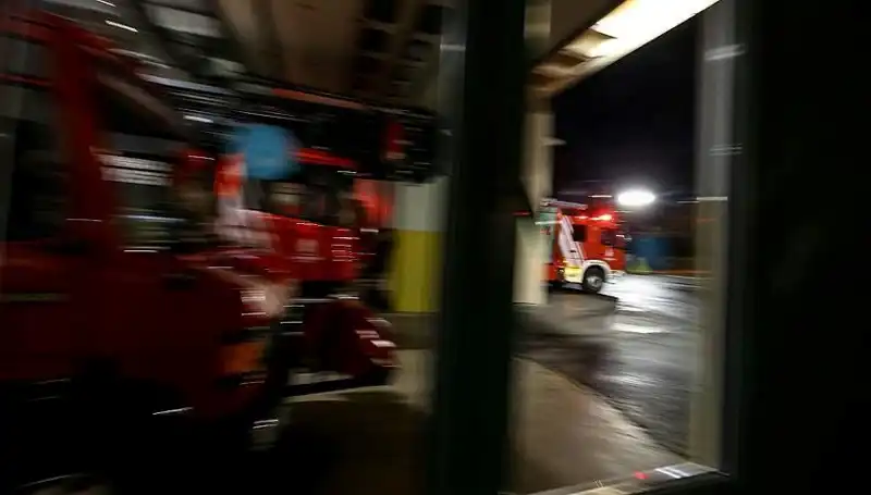 Konya'daki Yangında Dört Kişi Dumandan Etkilenerek Hastaneye Kaldırıldı