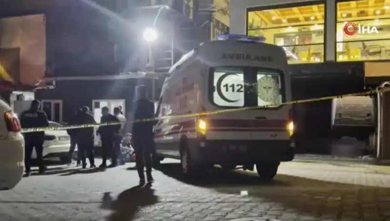Gece Kulübü Önünde Kanlı Olay: Alacak Verecek Cinayeti!