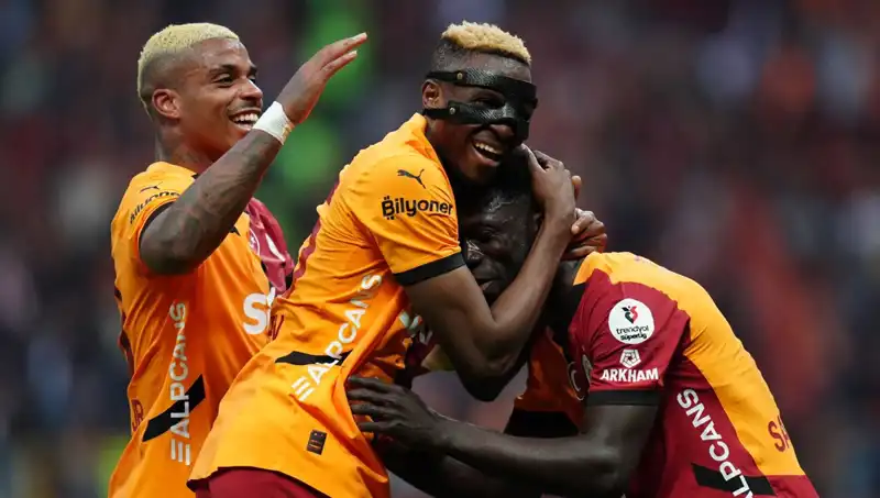 Lemina, Osimhen'in Geleceği Konusunda Açıklamada Bulundu: Saygı Duyuyoruz!