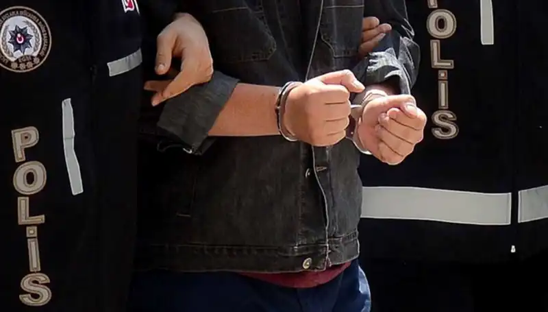Bursa’da Uyuşturucu Operasyonunda 327 Zanlı Tutuklandı: Detaylar ve Etkileri