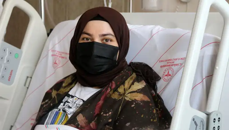 Bitki Çayları Karaciğer Sağlığını Tehdit Ediyor: Bir Kadının Nakil Hikayesi