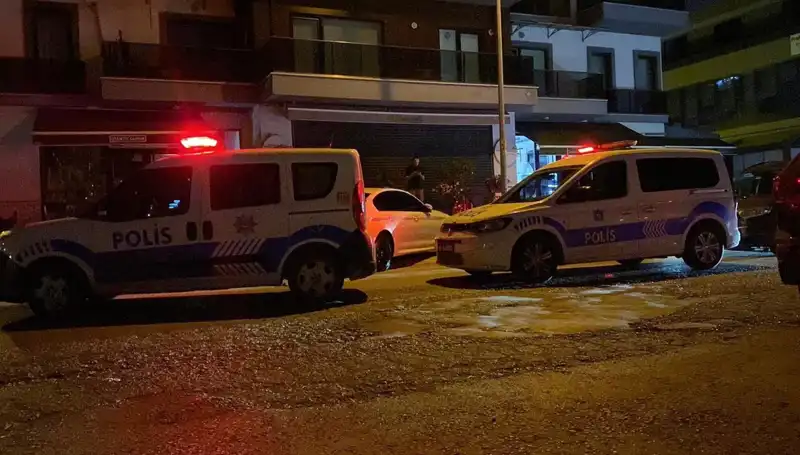 Kocaeli'de Gençler Arasında Bıçaklı Kavga: Gözaltılar ve Yaralılar!