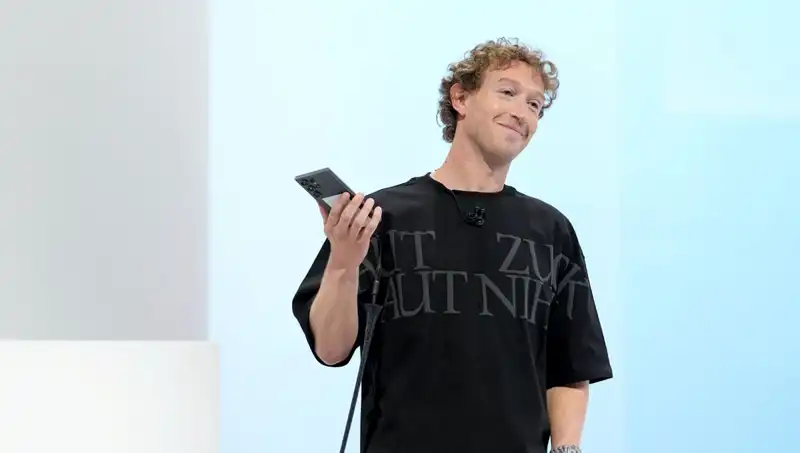 Zuckerberg'in Gizli Yapay Zeka Projesi: 100 Milyon Dolarlık Beyin Avının Sırları