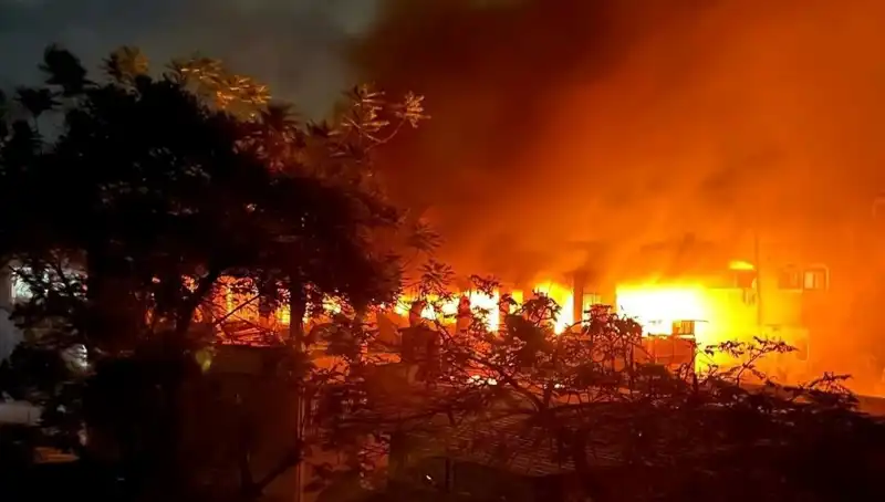 İsrail'in Gazze'deki Hava Saldırıları, 37 Sivilin Hayatına Mal Oldu