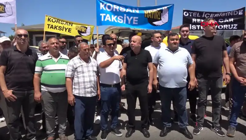 Belek'te Taksiciler Kontak Kapatma Eylemiyle Ses Getirdi