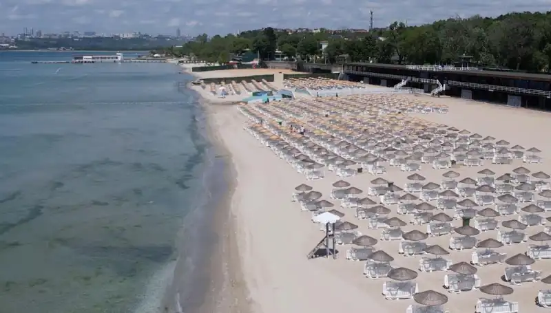 İstanbul Plajlarında 2025 Giriş Ücretleri: Sarıyer, Florya ve Adalar’da Ne Kadar?