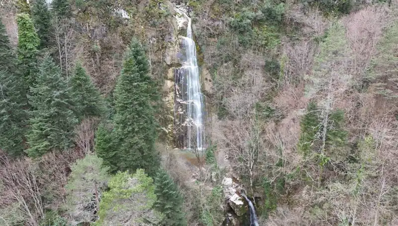İlçe Merkezine Sadece 15 Kilometre Uzaklıkta: Gizli Cennet Keşfedilmeyi Bekliyor