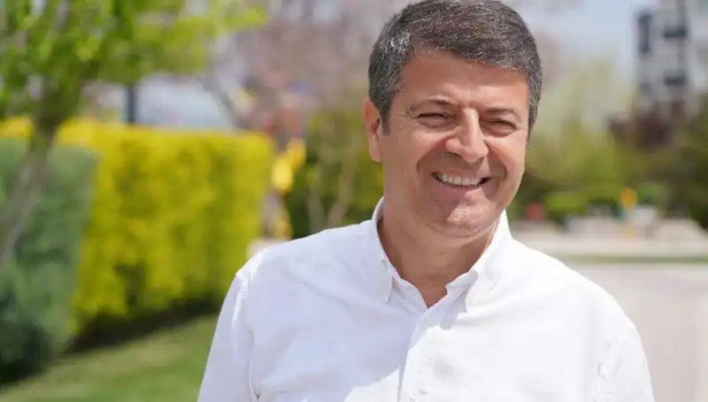 Abdurrahman Tutdere: Adıyaman Belediye Başkanı’nın Hayatı ve Siyasi Kariyeri