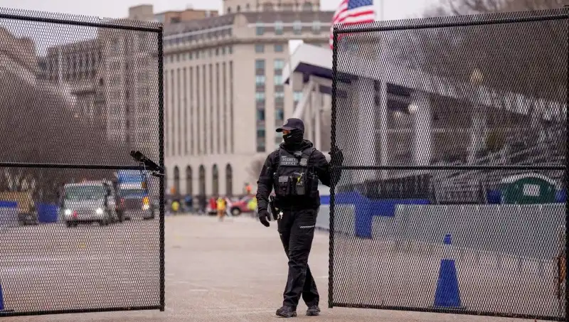 Beyaz Saray Dışı Çatışma: Silahlı Kişi Nasıl Etkisiz Hale Getirildi?