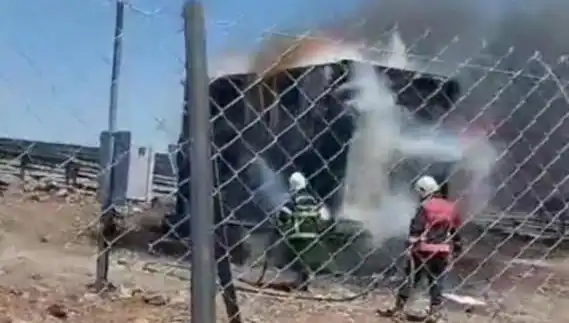 Şanlıurfa'da Trafo Yangını, Şehirde Panik Yarattı ve Elektrik Kesintilerine Neden Oldu