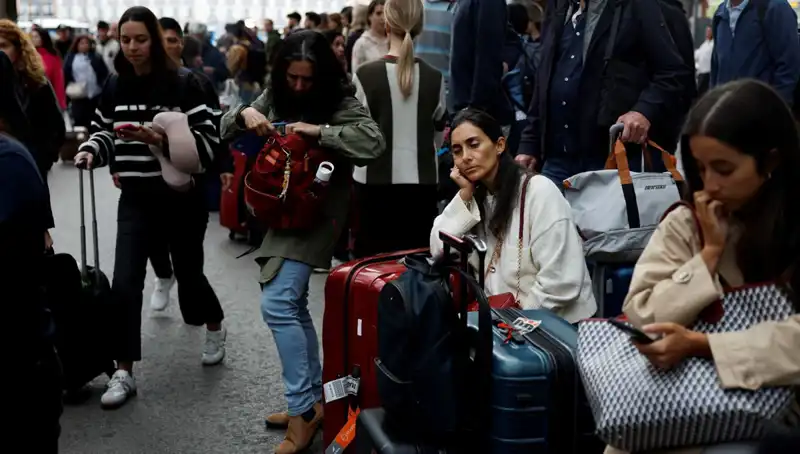 İspanya'da Sarsıcı Kablo Hırsızlığı: Tren Yolcuları Mahsur Kaldı